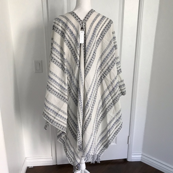 NWT Vitamin A Sayulita Sarape Cover Up - Picture 3 of 6